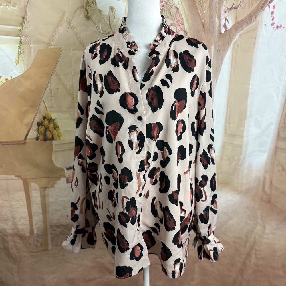 Eloquii Eloquii Brown and Red Leopard Print Blouse Relaxed Fit - Picture 2 of 10